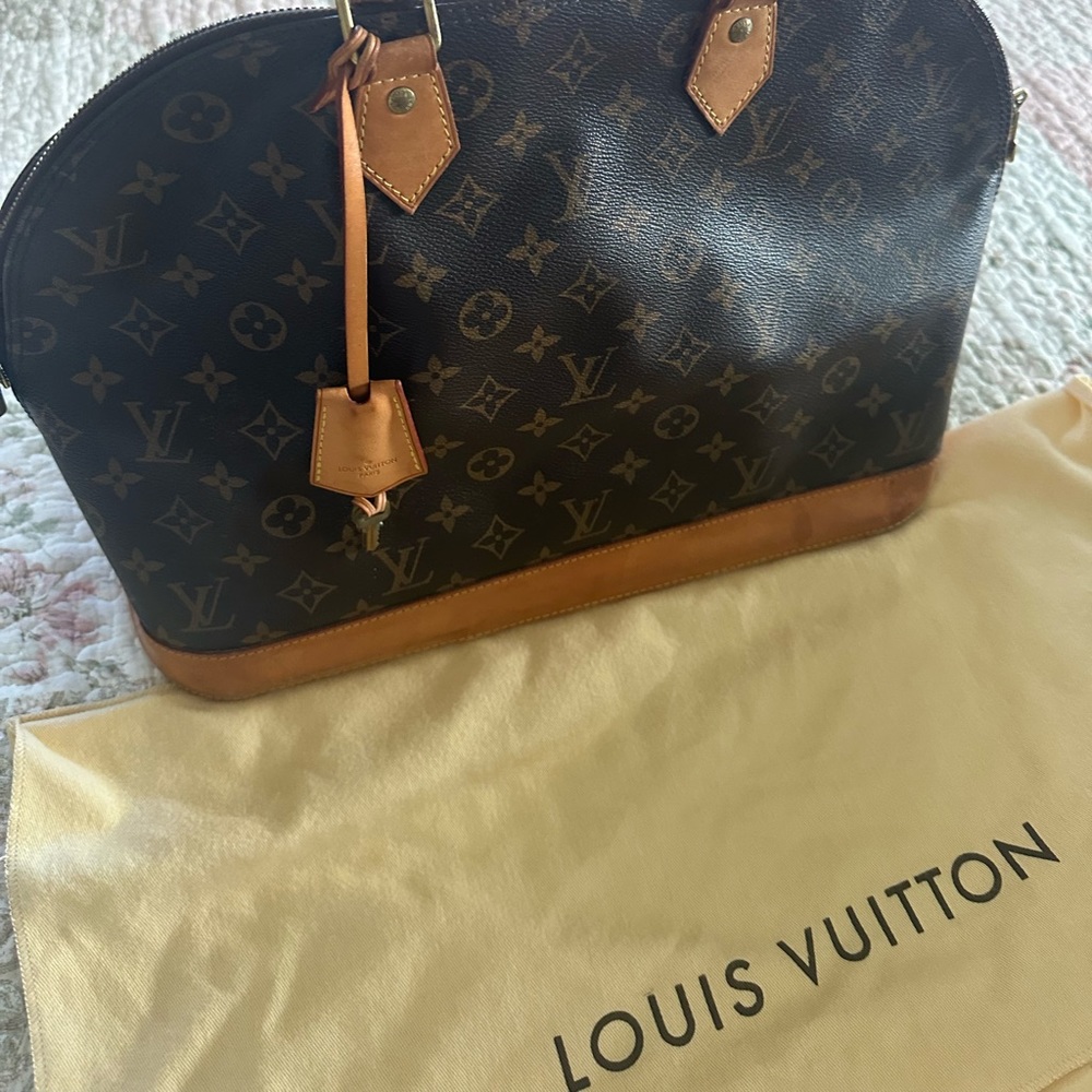 Louis Vuitton Alma GM Monogram